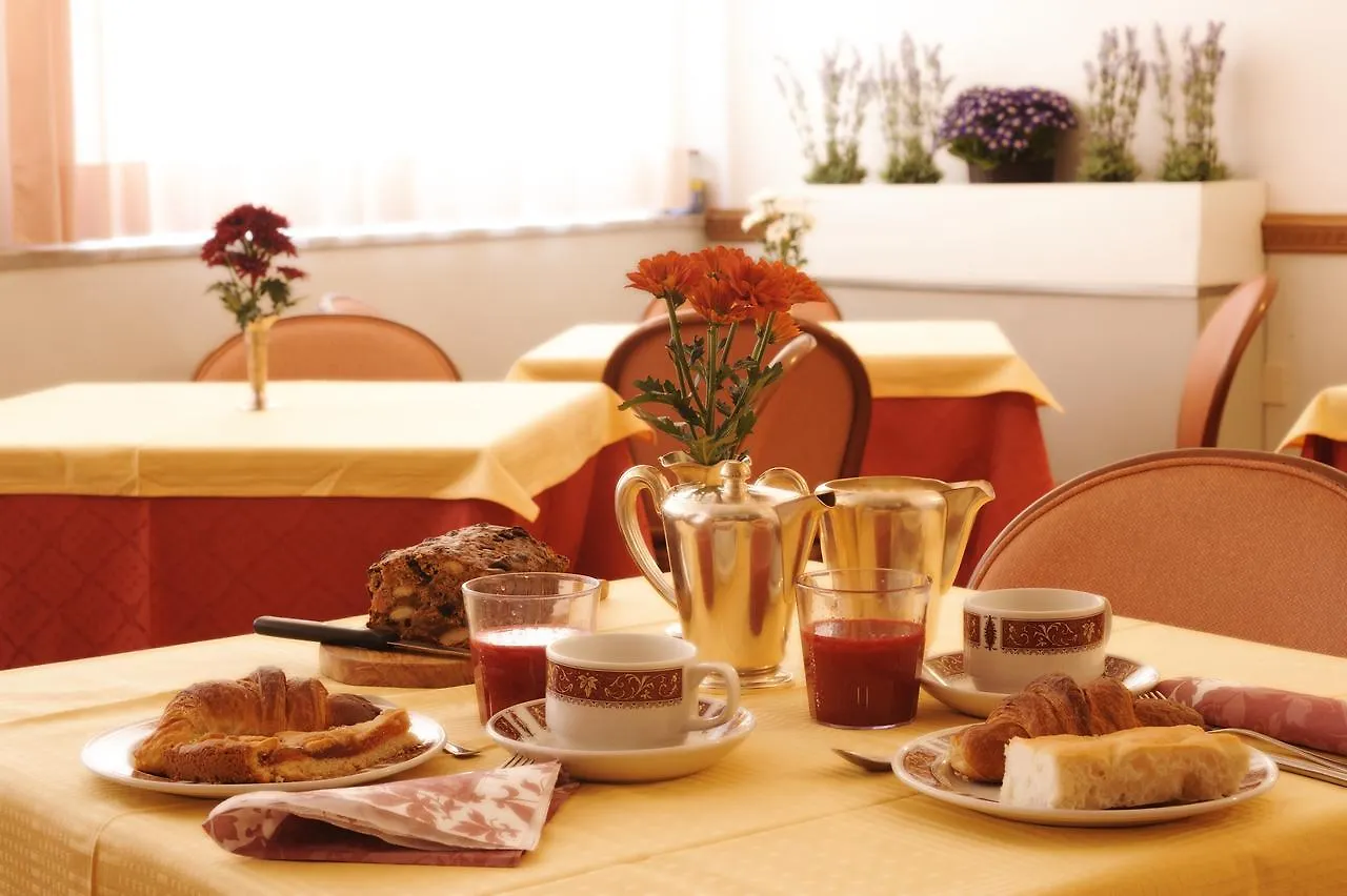 ***  Hotel Tritone Laigueglia Italy